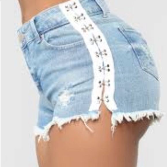 High-waist Denim Shorts Embellished Sides - Picture 1 of 11